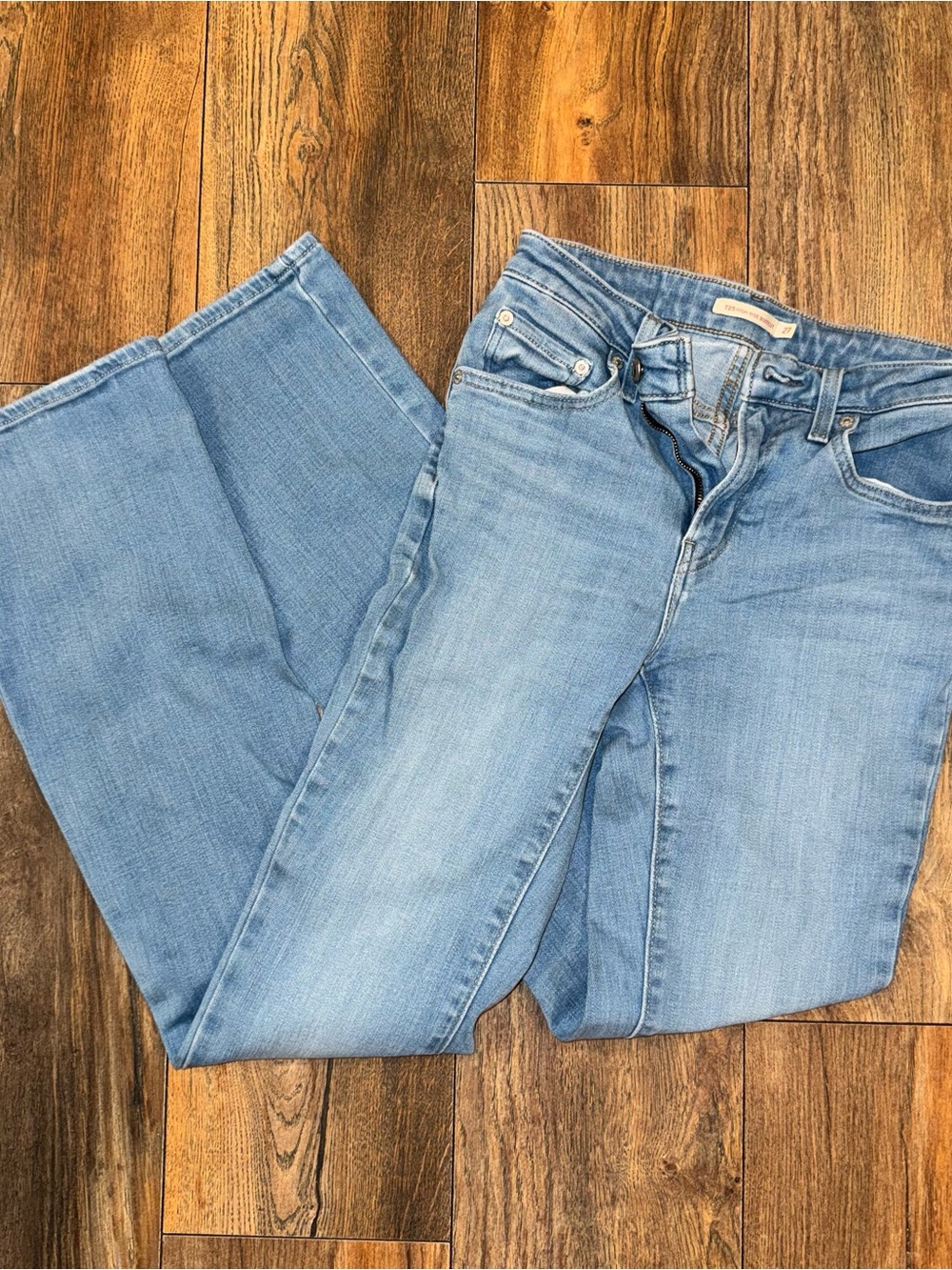 Levi's Light Wash Wide-Leg Jeans